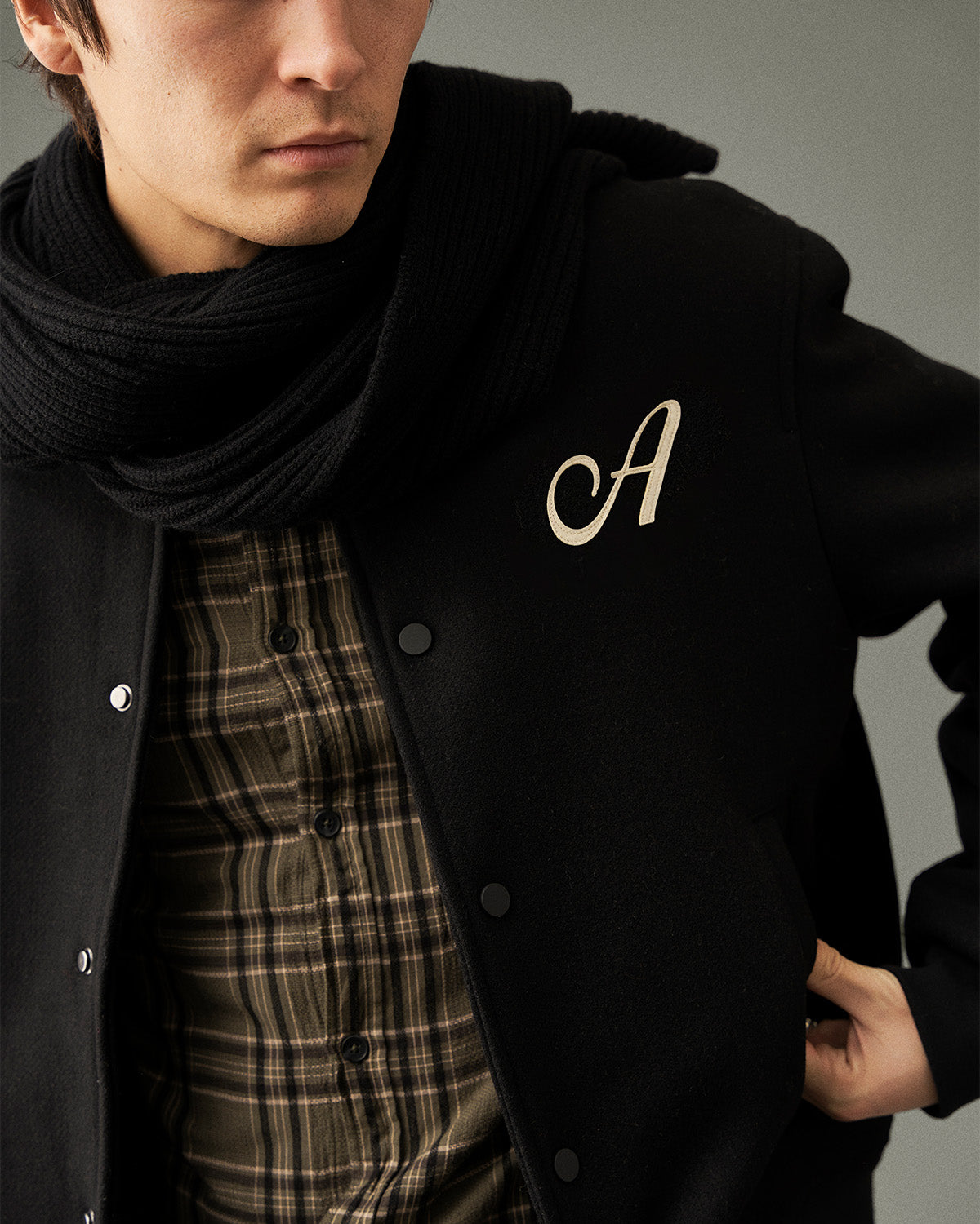 AKBERTIE WOOL BOMBER JACKET - Caviar